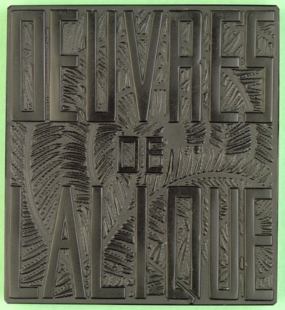 「Oeuvres de Lalique」、刻印入りプラーク（黒いガラス） 作： Rene Jules Lalique